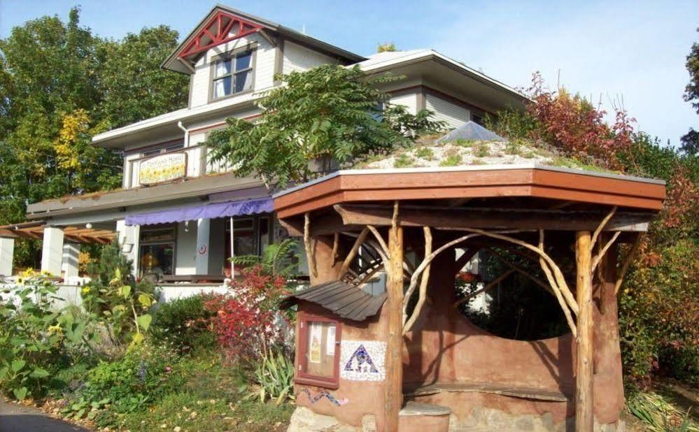 Hi Portland Hawthorne District Hostel Exterior photo